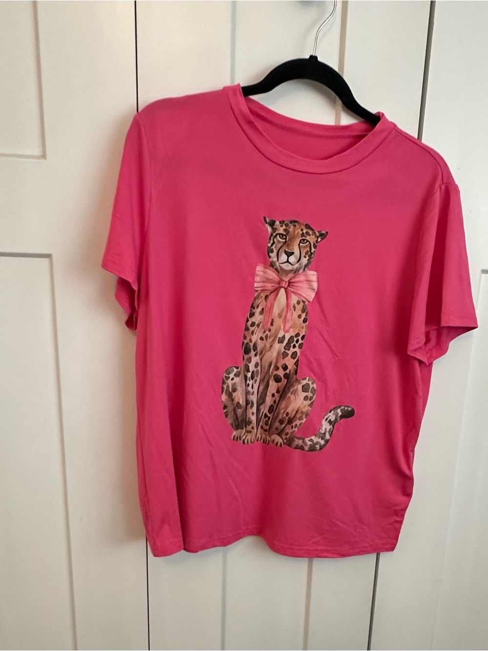 Bright Pink Cheetah Graphic Tee - Brand Unspecified